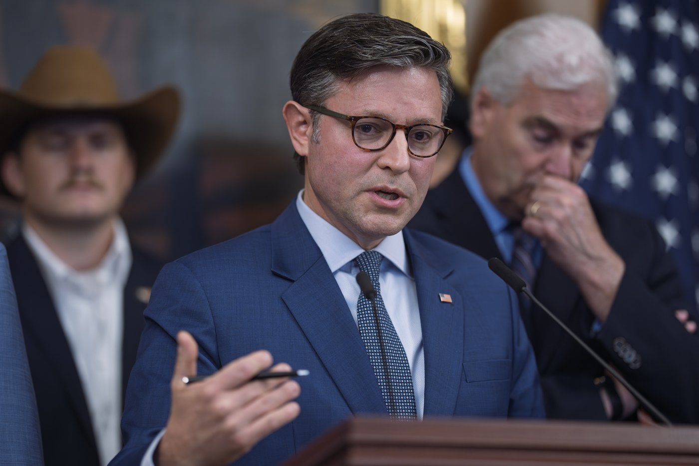 House voting on funding patch as parties trade blame for potential shutdown | iNFOnews.ca