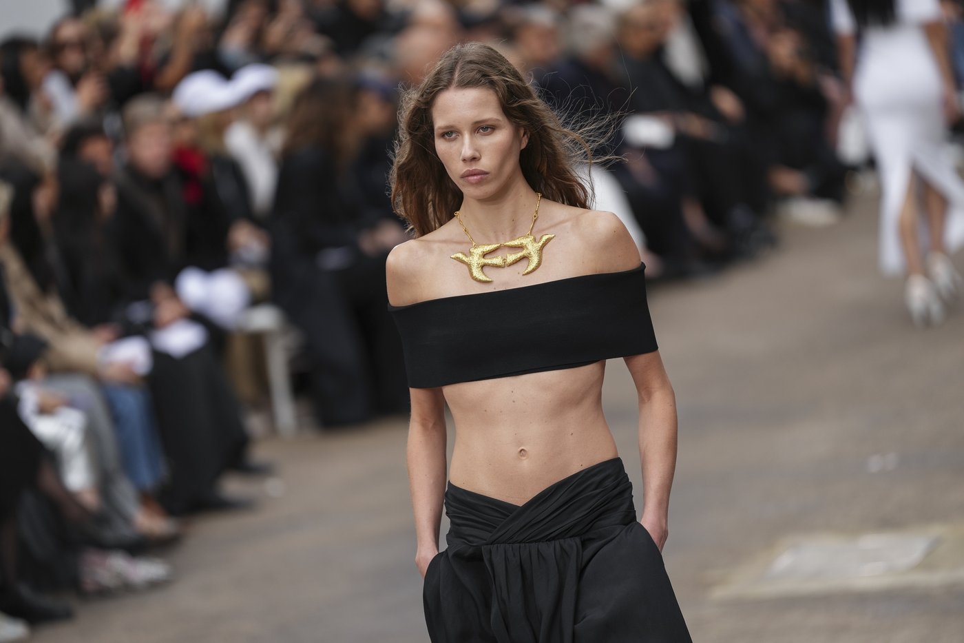 Balenciaga upturns luxury in Paris as McCartney puts on high-octane fashion with playful, eco twist | iNFOnews.ca Balenciaga upturns luxury in Paris as McCartney puts on high-octane fashion with playful, eco twist | iNFOnews.ca