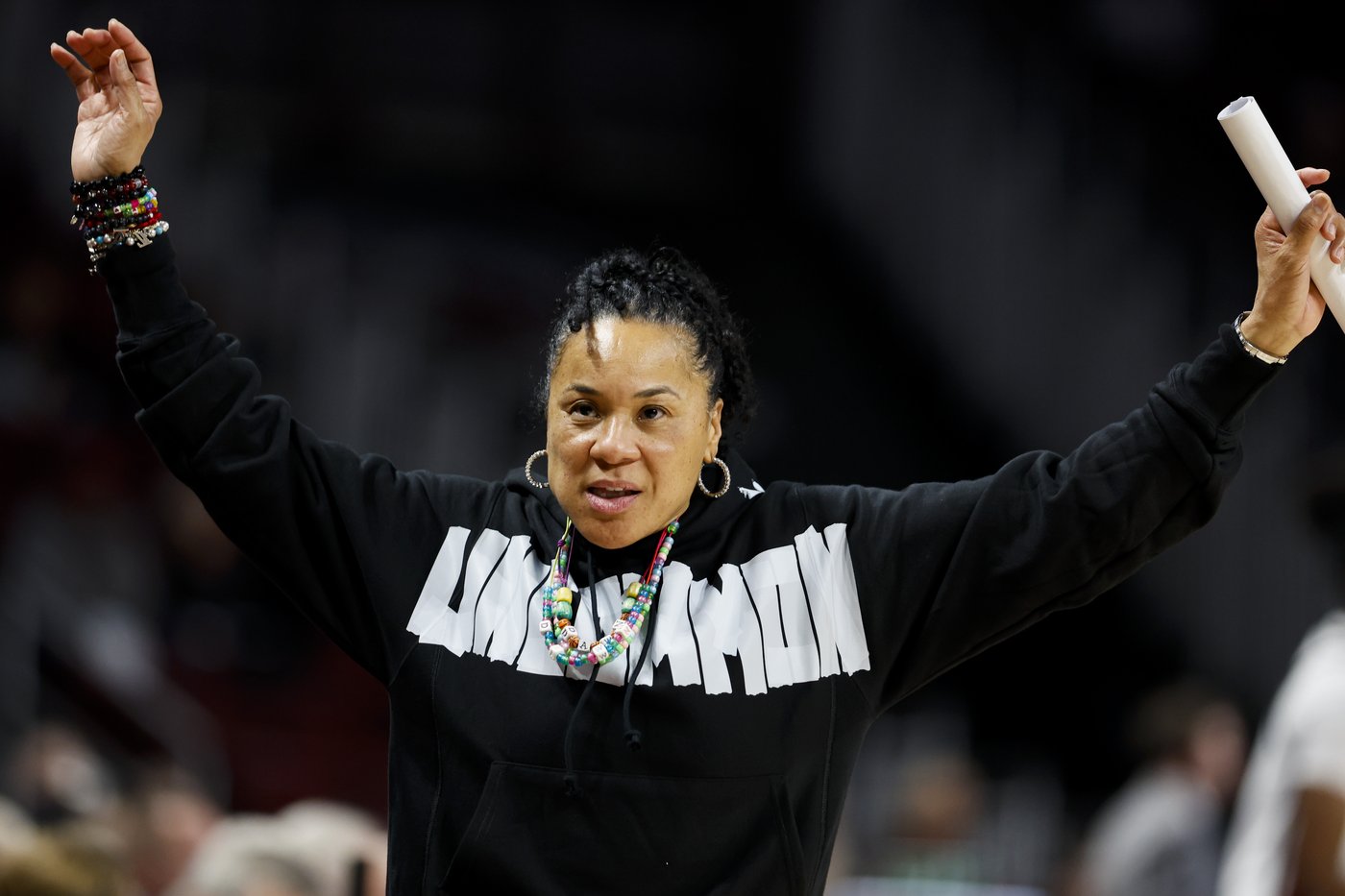 Dawn Staley's $25M extension is richest salary in women's college hoops history, South Carolina says | iNFOnews.ca Dawn Staley's $25M extension is richest salary in women's college hoops history, South Carolina says | iNFOnews.ca