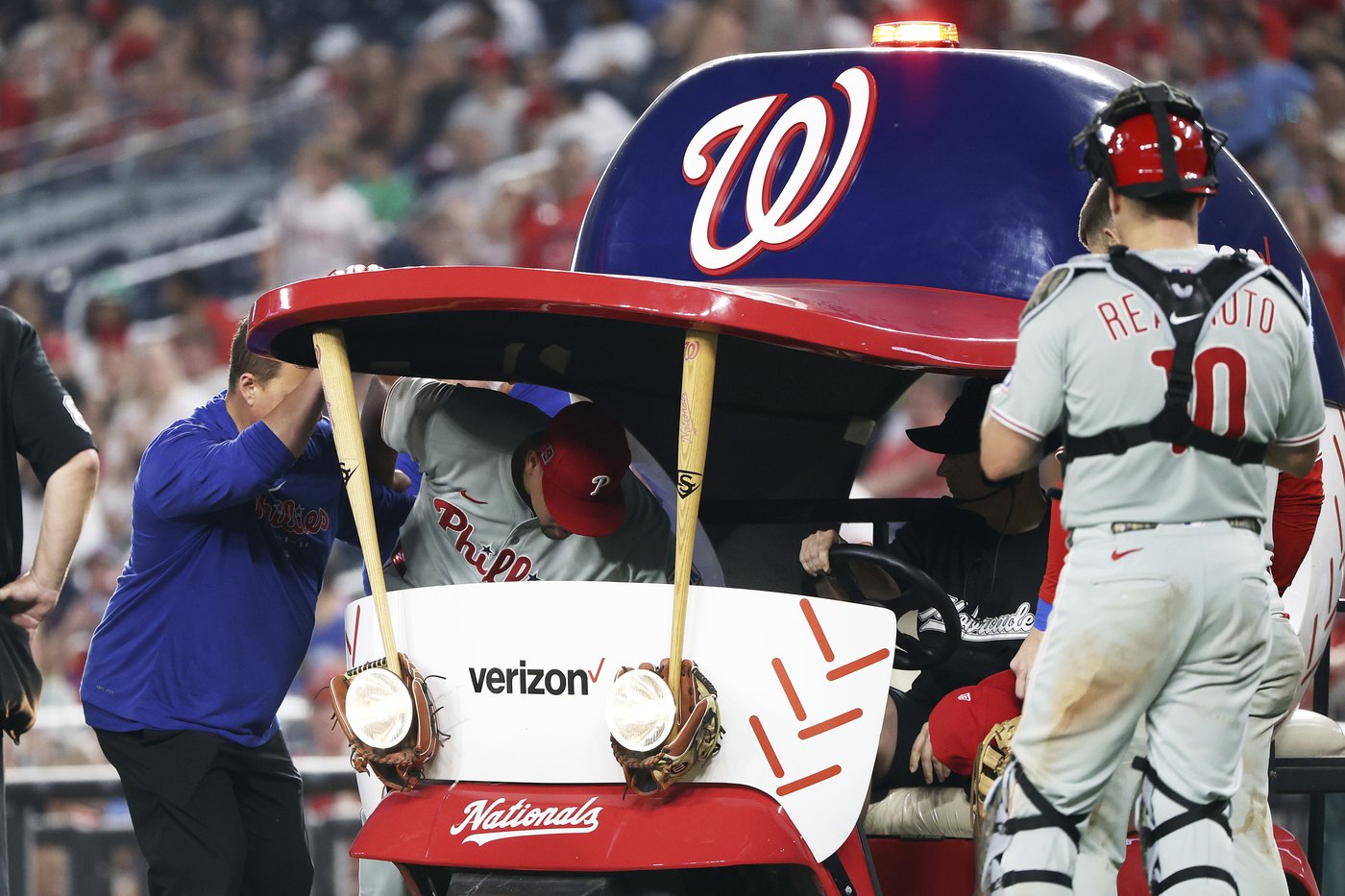 Phillies closer Jhoan Duran takes comebacker off his right ankle. Team says X-rays negative | iNFOnews.ca Phillies closer Jhoan Duran takes comebacker off his right ankle. Team says X-rays negative | iNFOnews.ca