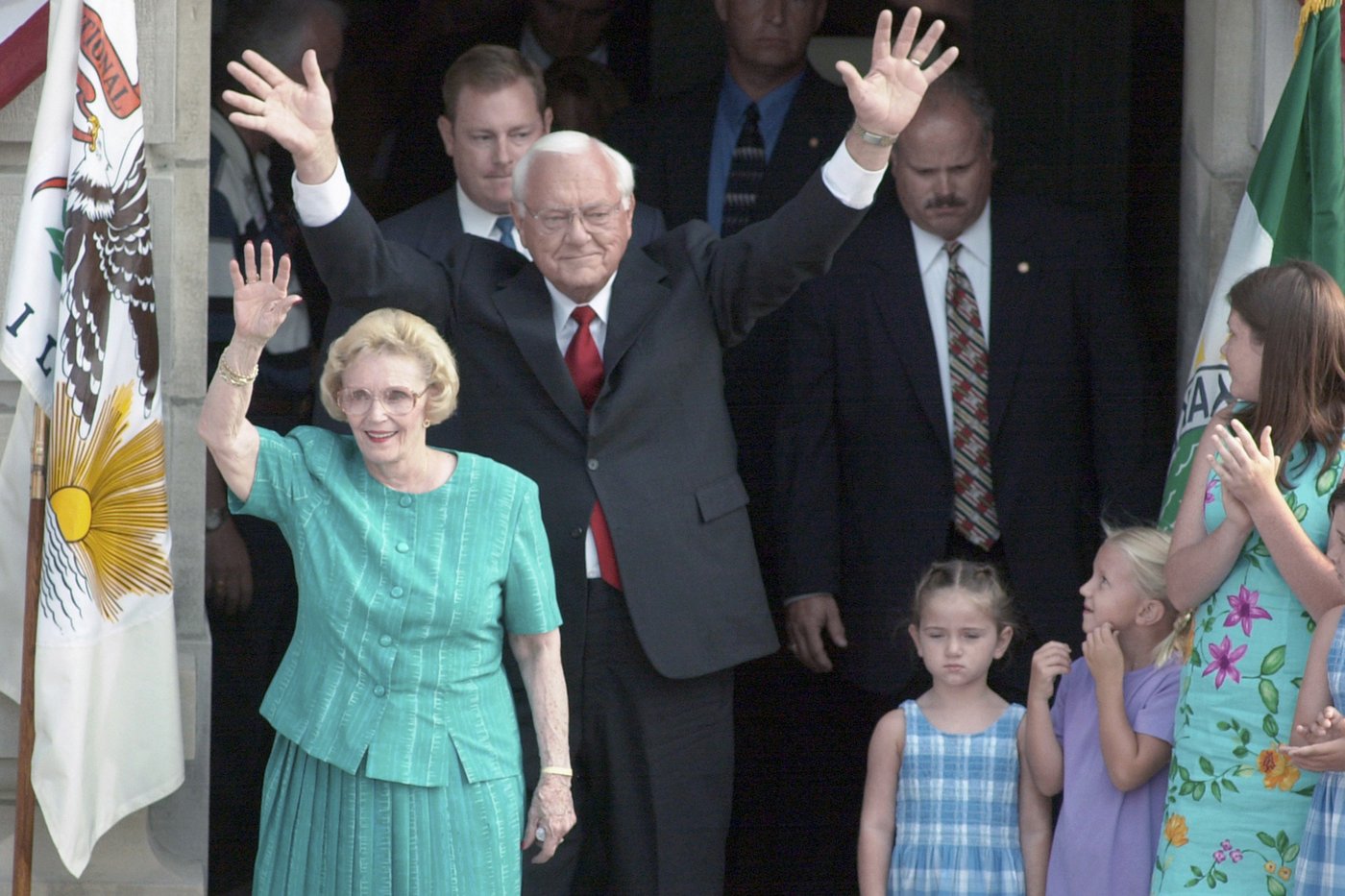 Former Illinois Gov. George Ryan dies at 91. He halted executions and went to prison for corruption | iNFOnews.ca Former Illinois Gov. George Ryan dies at 91. He halted executions and went to prison for corruption | iNFOnews.ca