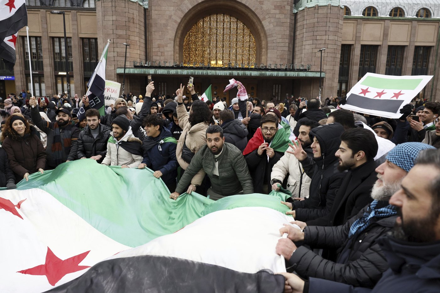 Global reaction to Assad's sudden ouster from Syria ranges from jubilation to alarm | iNFOnews.ca