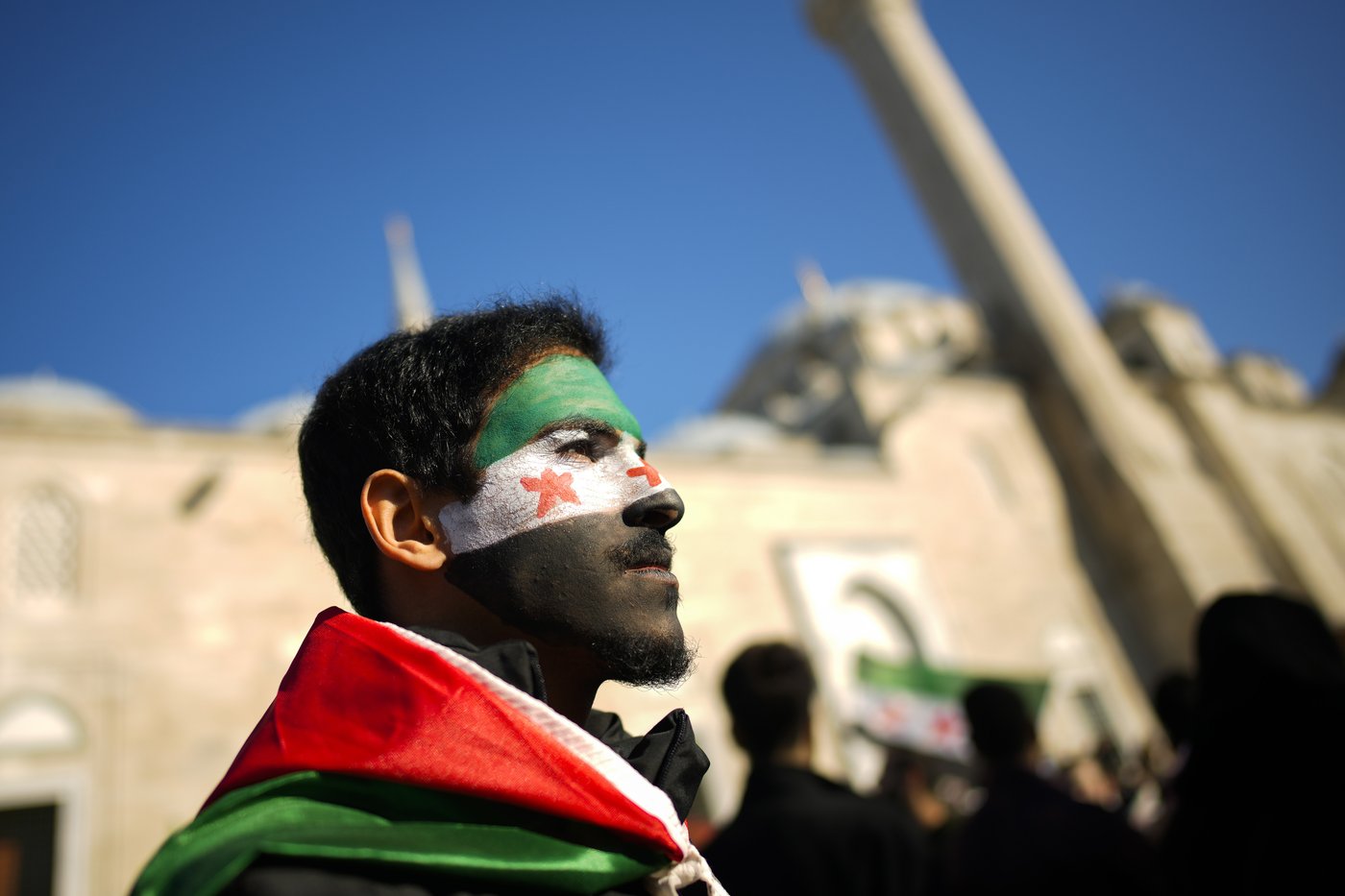 Global reaction to Assad's sudden ouster from Syria ranges from jubilation to alarm | iNFOnews.ca