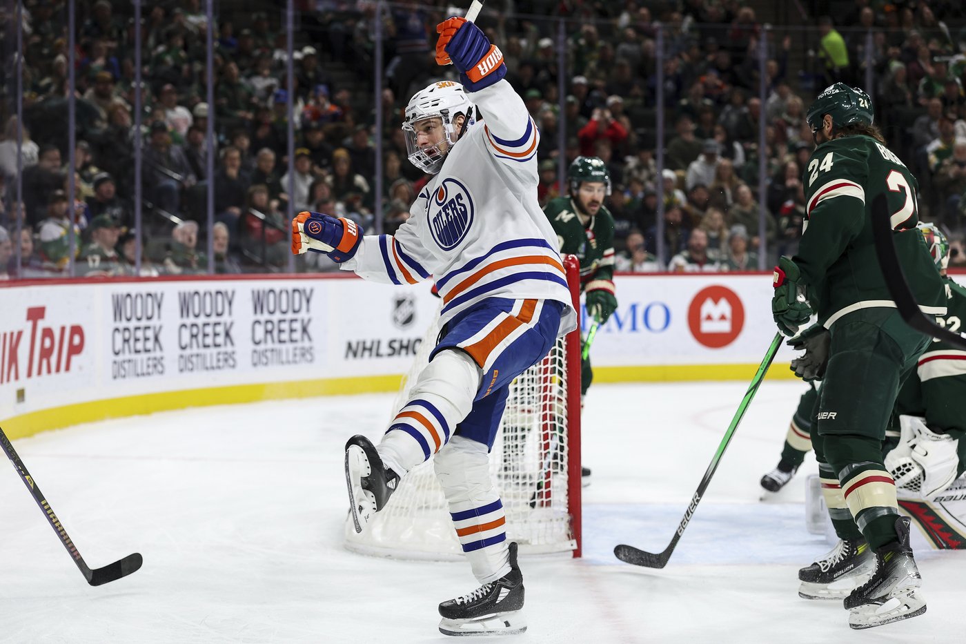 McDavid scores twice, Oilers beat Wild 5-3 for seventh win in eight games | iNFOnews.ca McDavid scores twice, Oilers beat Wild 5-3 for seventh win in eight games | iNFOnews.ca