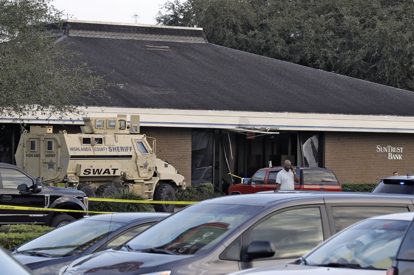 Former prison guard trainee is sentenced to death for killing 5 women at a Florida bank | iNFOnews.ca