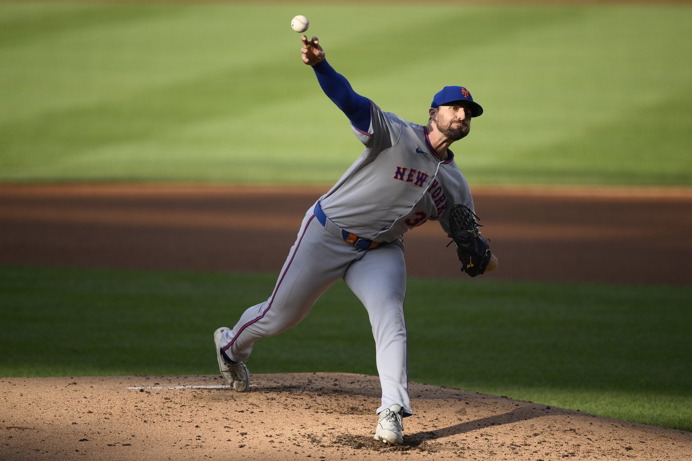 Converted reliever Clay Holmes has been a key addition to the Mets' surprisingly effective rotation | iNFOnews.ca
