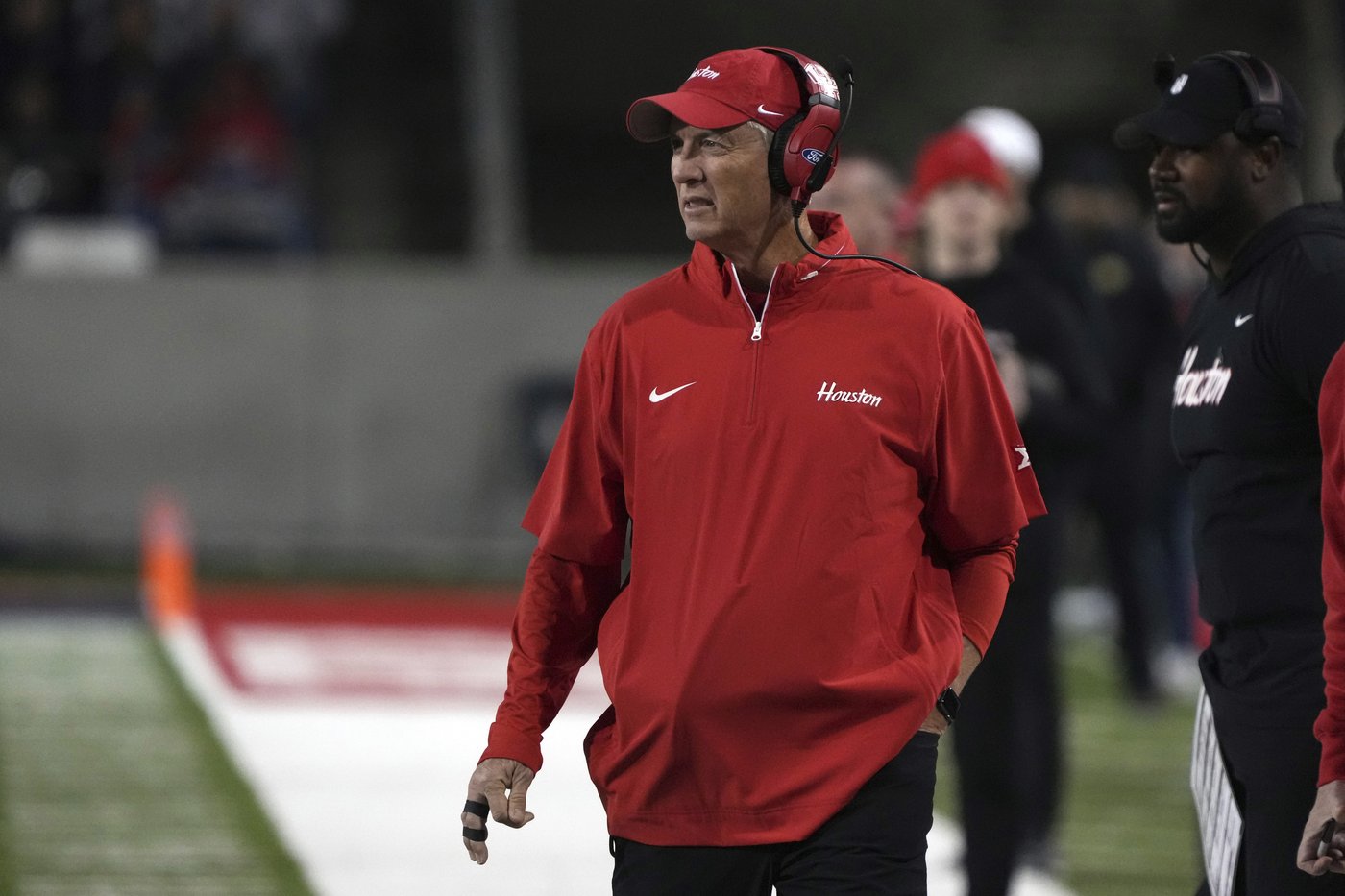 Houston fires offensive coordinator Kevin Barbay with team struggling to score | iNFOnews.ca Houston fires offensive coordinator Kevin Barbay with team struggling to score | iNFOnews.ca