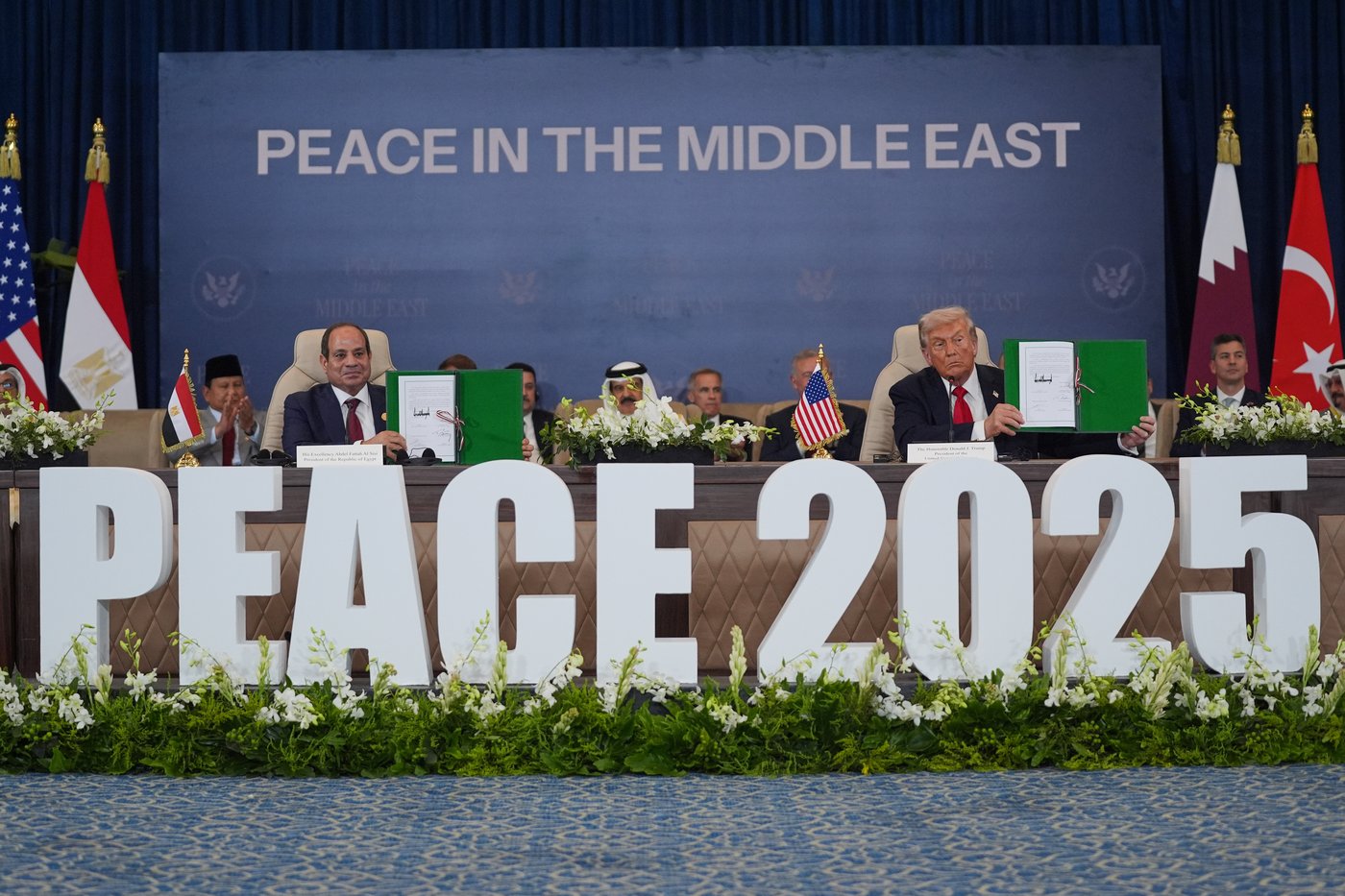 Trump urges leaders to put 'old feuds' aside as he calls for a new era of harmony in the Middle East | iNFOnews.ca Trump urges leaders to put 'old feuds' aside as he calls for a new era of harmony in the Middle East | iNFOnews.ca