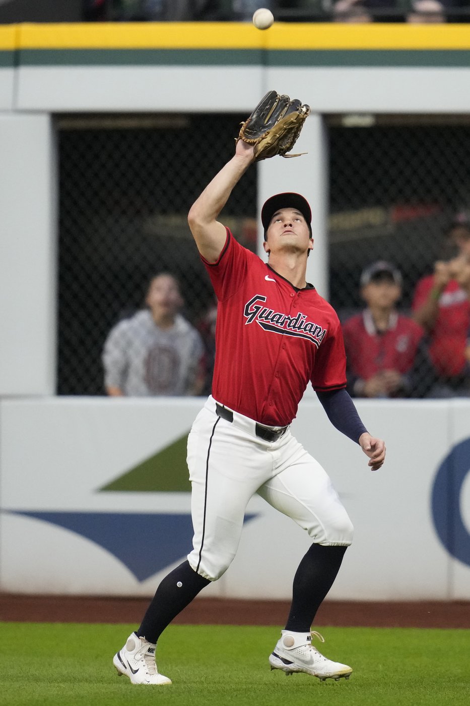 AL Central champion Guardians clinch first-round bye in postseason with 6-1 victory over Reds | iNFOnews.ca