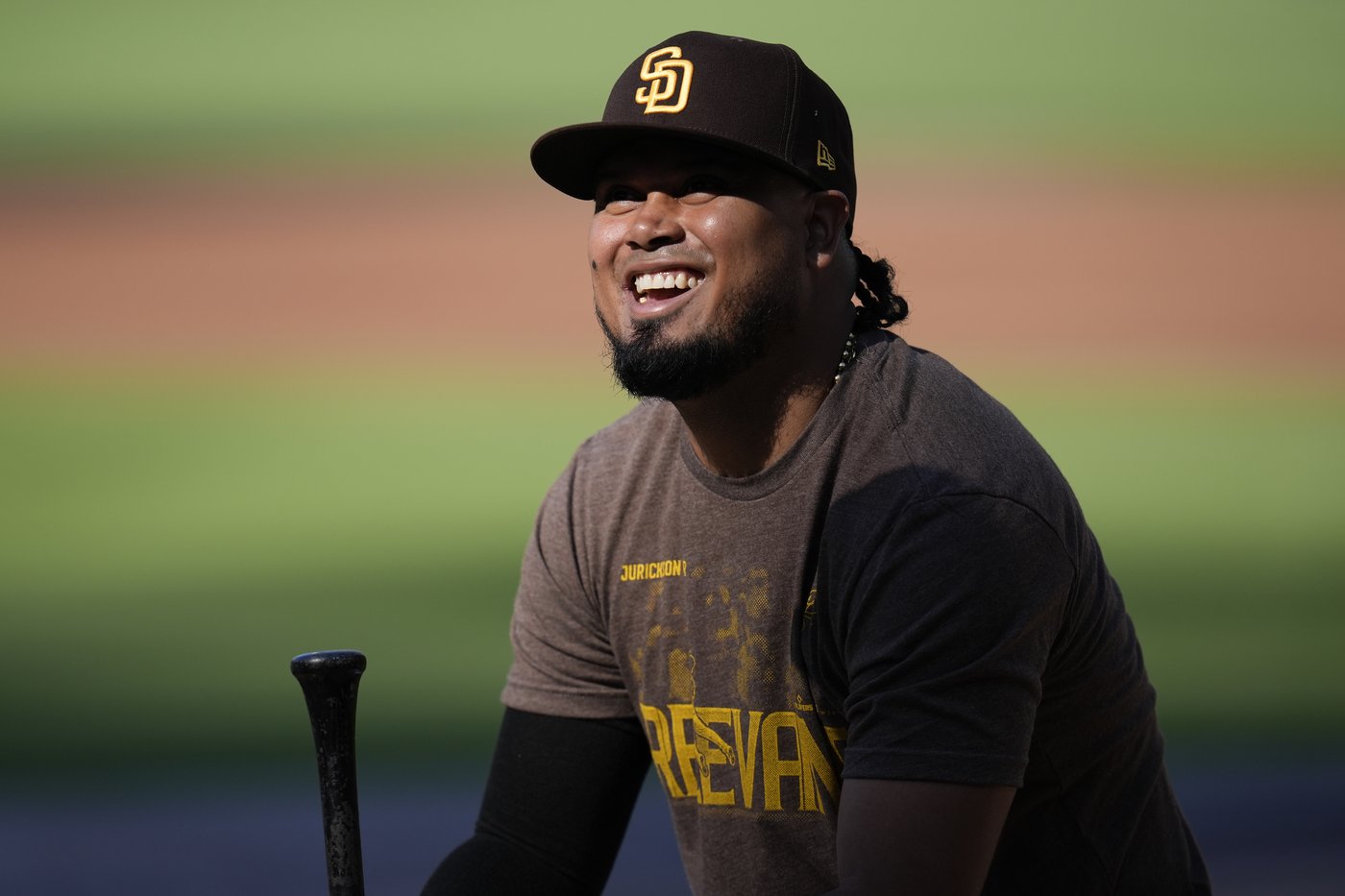 NL batting champ Luis Arraez of the Padres has thumb surgery | iNFOnews.ca