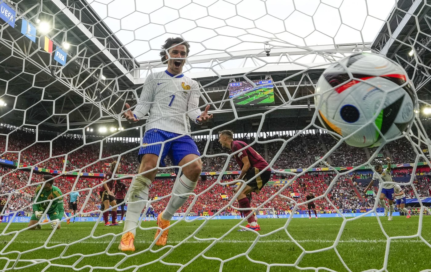 World Cup winner Antoine Griezmann retires from representing France after 10 years | iNFOnews.ca World Cup winner Antoine Griezmann retires from representing France after 10 years | iNFOnews.ca