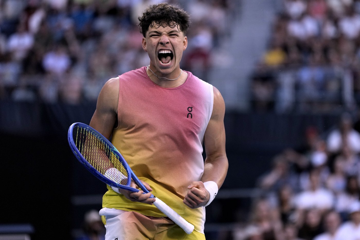 California pals Tien, 19, and Michelsen, 20, are 2 of 4 US men in the Australian Open's 4th round | iNFOnews.ca California pals Tien, 19, and Michelsen, 20, are 2 of 4 US men in the Australian Open's 4th round | iNFOnews.ca