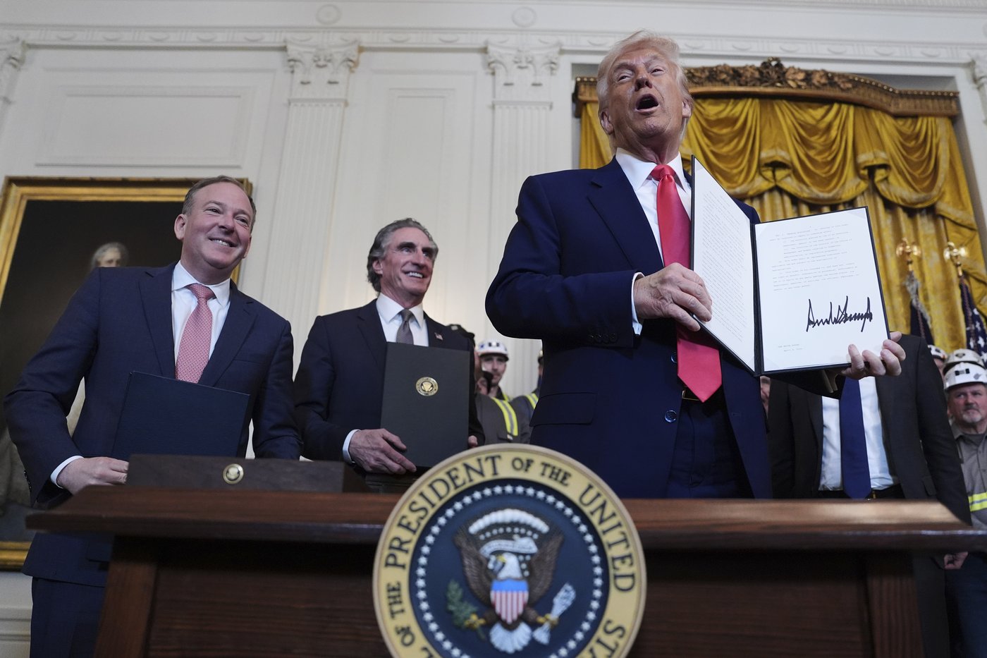 Trump reverses course on some tariffs but won't change duties on Canada | iNFOnews.ca