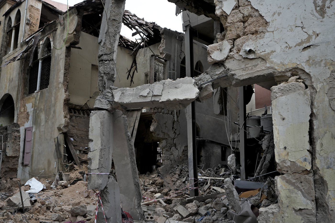 US envoy says Israel-Hezbollah truce is 'within our grasp' as Gaza food crisis worsens after looting | iNFOnews.ca US envoy says Israel-Hezbollah truce is 'within our grasp' as Gaza food crisis worsens after looting | iNFOnews.ca