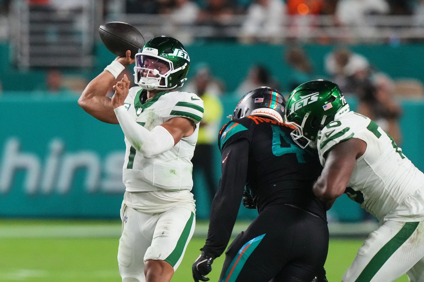 Fantasy plays: Players to start and sit for NFL Week 5 | iNFOnews.ca