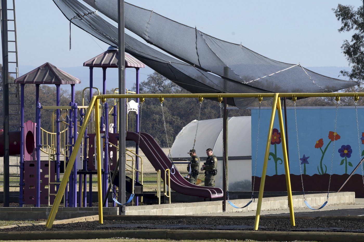 Gunman who shot 2 kindergartners at a California school wrote about attack targeting children | iNFOnews.ca