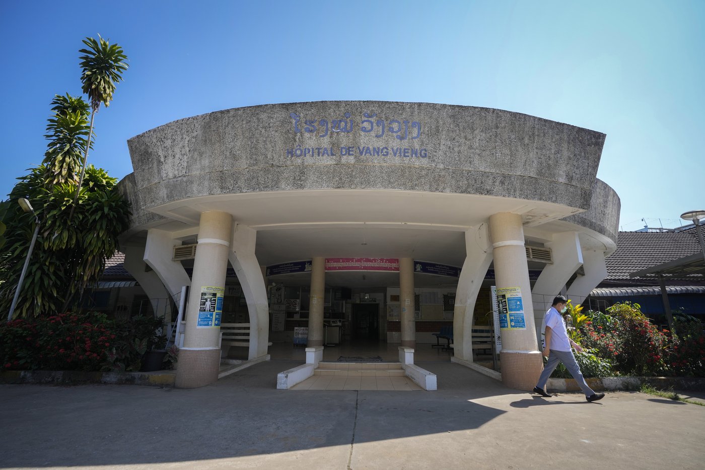 Second Australian teen dies in tainted alcohol case in Laos that has killed 6 tourists | iNFOnews.ca Second Australian teen dies in tainted alcohol case in Laos that has killed 6 tourists | iNFOnews.ca