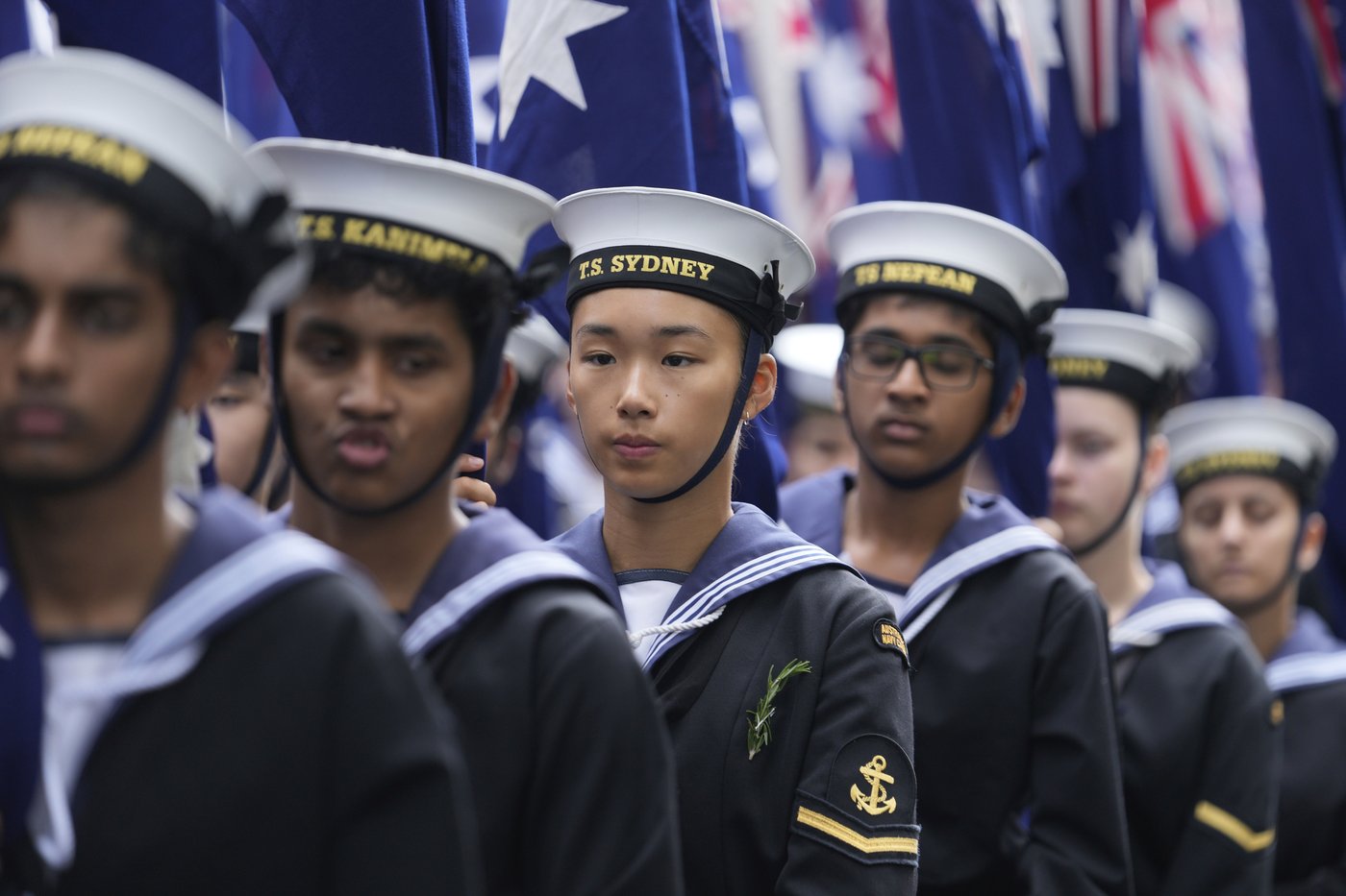 Australians and New Zealanders commemorate war dead on Anzac Day | iNFOnews.ca Australians and New Zealanders commemorate war dead on Anzac Day | iNFOnews.ca