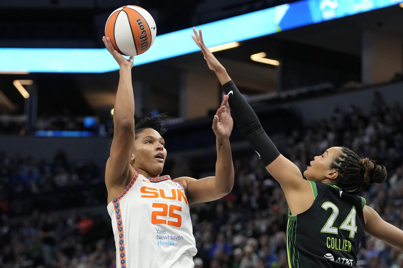 Lynx return to finals with 88-77 win over Sun in Game 5 behind Collier's 27 points, 11 rebounds | iNFOnews.ca