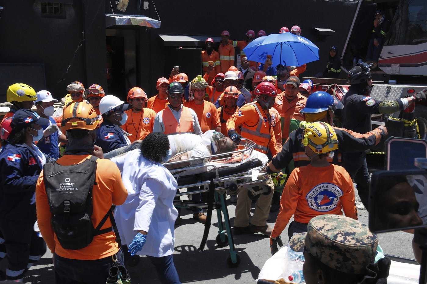 Officials scramble to identify victims of Dominican club roof collapse that killed at least 184 | iNFOnews.ca Officials scramble to identify victims of Dominican club roof collapse that killed at least 184 | iNFOnews.ca