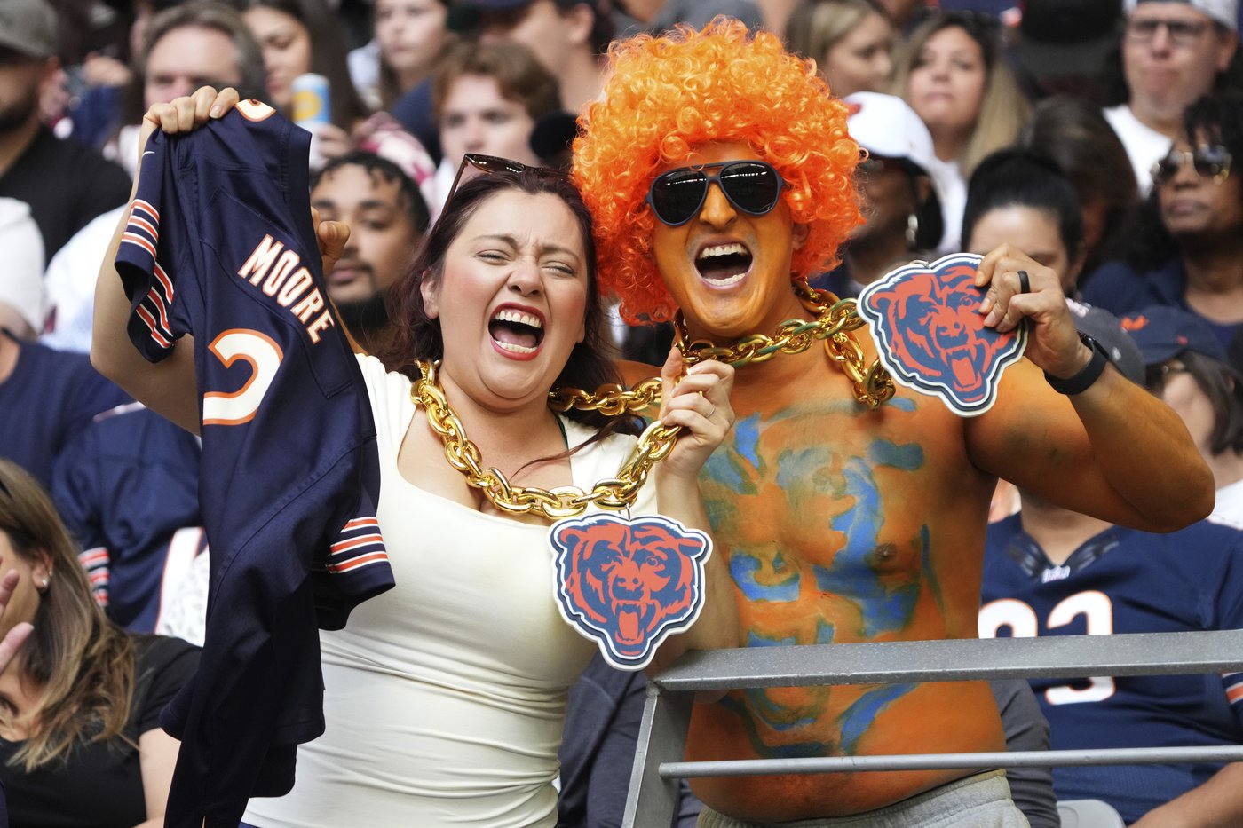 Cardinals forced to close roof against Bears after hail in second quarter | iNFOnews.ca Cardinals forced to close roof against Bears after hail in second quarter | iNFOnews.ca