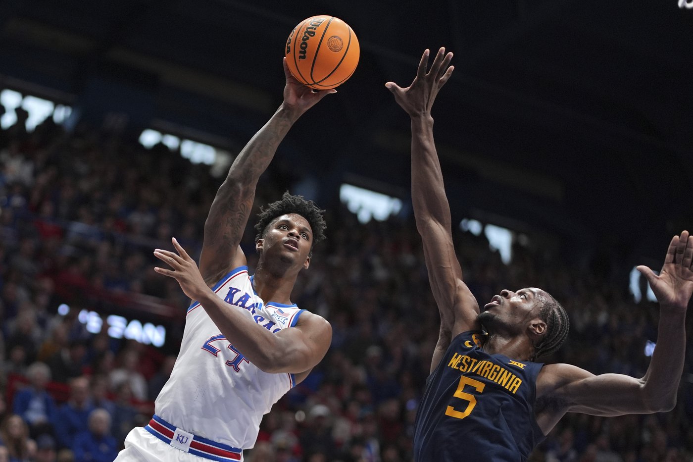 Javon Small hits go-ahead FT with 1.8 seconds left, sending West Virginia to 62-61 win over No. 7 KU | iNFOnews.ca Javon Small hits go-ahead FT with 1.8 seconds left, sending West Virginia to 62-61 win over No. 7 KU | iNFOnews.ca