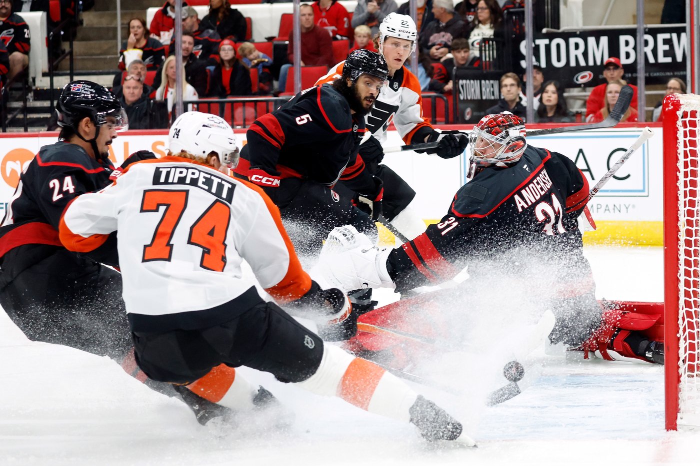 Jarvis scores winner late in OT as Hurricanes top Flyers 4-3 | iNFOnews.ca Jarvis scores winner late in OT as Hurricanes top Flyers 4-3 | iNFOnews.ca