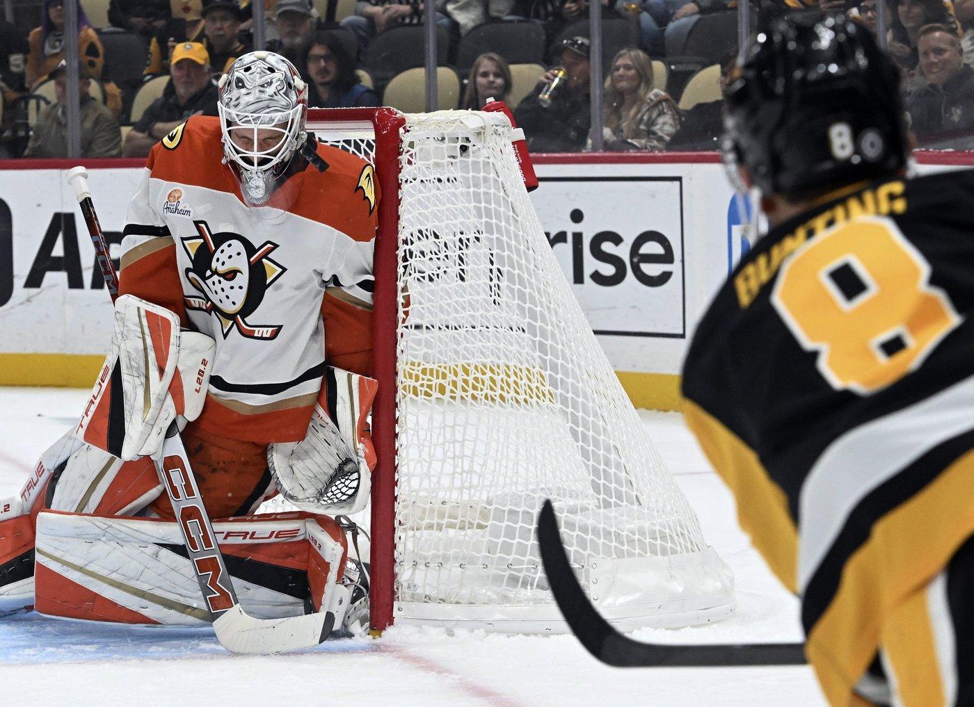 Sidney Crosby scores twice as Penguins edge Ducks 2-1 in overtime to end 6-game losing streak | iNFOnews.ca Sidney Crosby scores twice as Penguins edge Ducks 2-1 in overtime to end 6-game losing streak | iNFOnews.ca