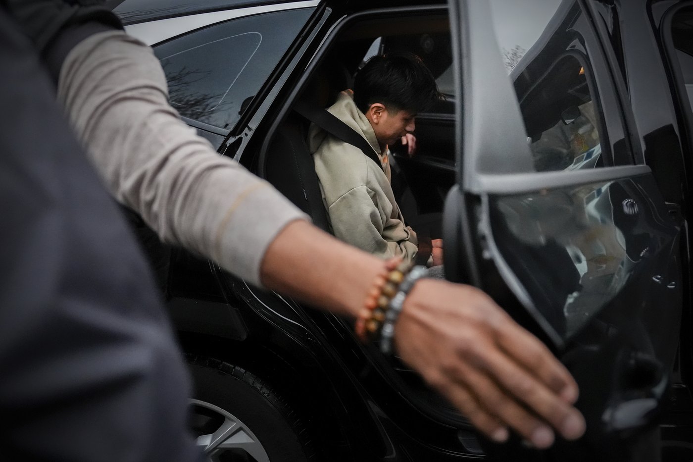 Trump wants mass deportations. For the agents removing immigrants, it's a painstaking process | iNFOnews.ca Trump wants mass deportations. For the agents removing immigrants, it's a painstaking process | iNFOnews.ca