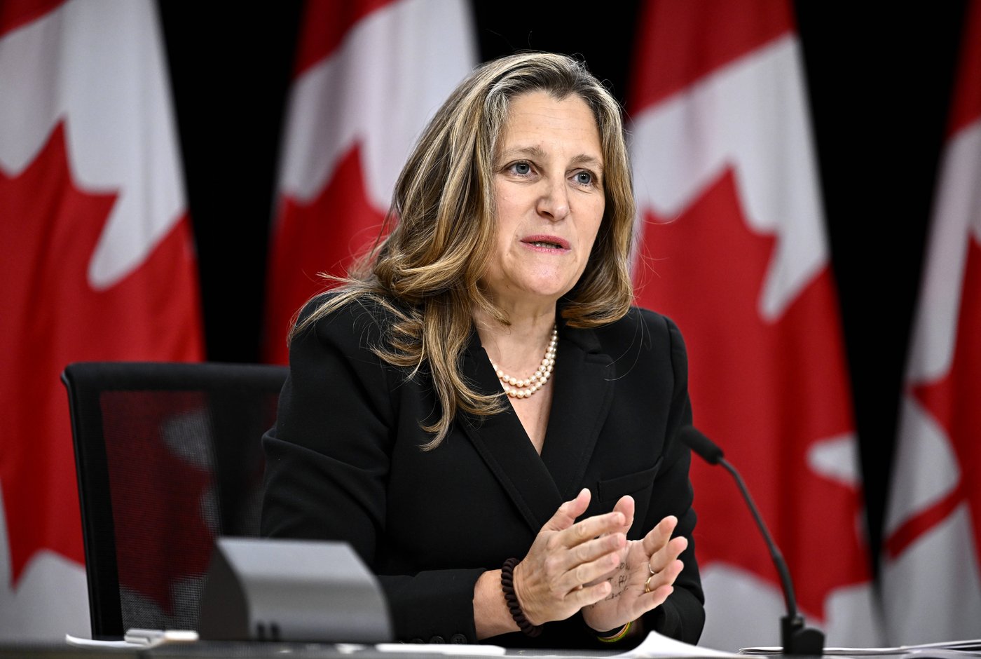 Most Liberal MPs support Trudeau as leader: Freeland | iNFOnews.ca