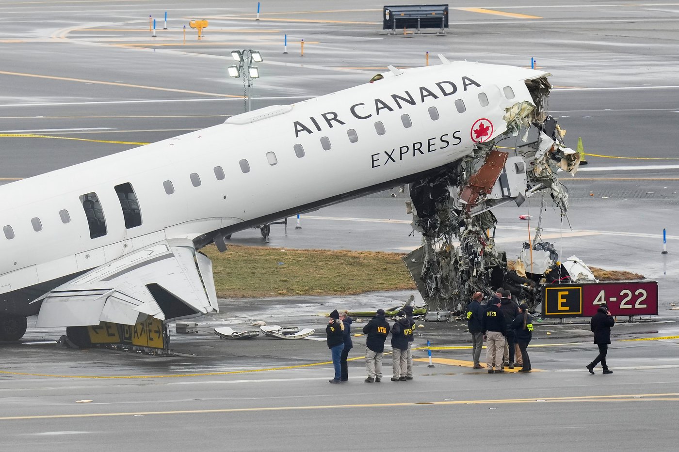Key takeaways from a report into the deadly plane crash at LaGuardia Airport | iNwheels Key takeaways from a report into the deadly plane crash at LaGuardia Airport | iNwheels
