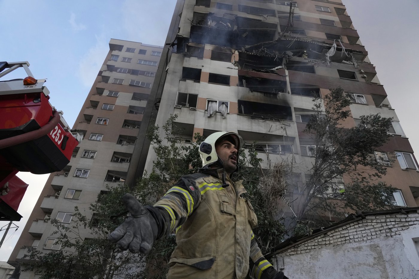 Israel attacks Iran's nuclear and missile sites with explosions booming across Tehran | iNFOnews.ca
