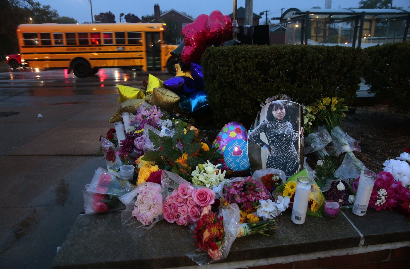 Family pleaded to have assault rifle seized before deadly school shooting. Officers had few options | iNFOnews.ca