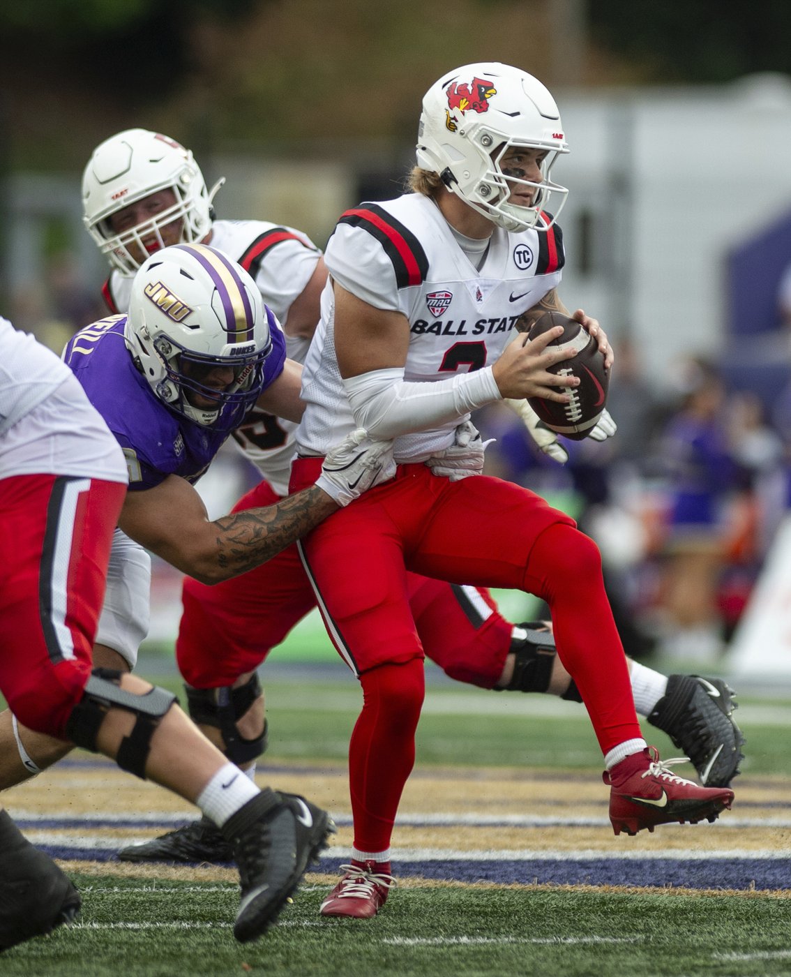 Alonza Barnett III continues stellar play with 6 more TDs in leading James Madison past Ball State | iNFOnews.ca Alonza Barnett III continues stellar play with 6 more TDs in leading James Madison past Ball State | iNFOnews.ca