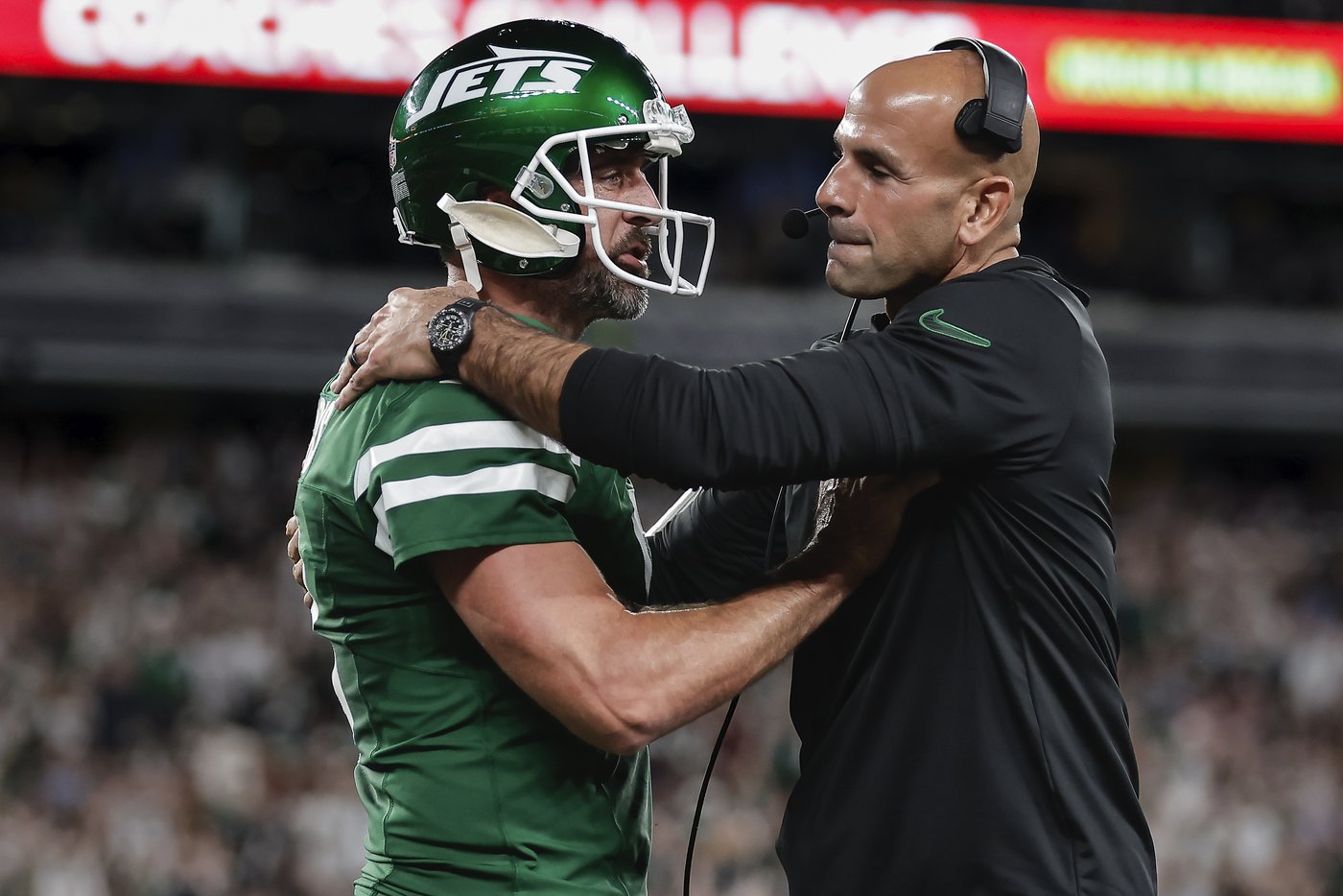 Jets' offense is clicking with Aaron Rodgers feeling and playing like himself again | iNFOnews.ca