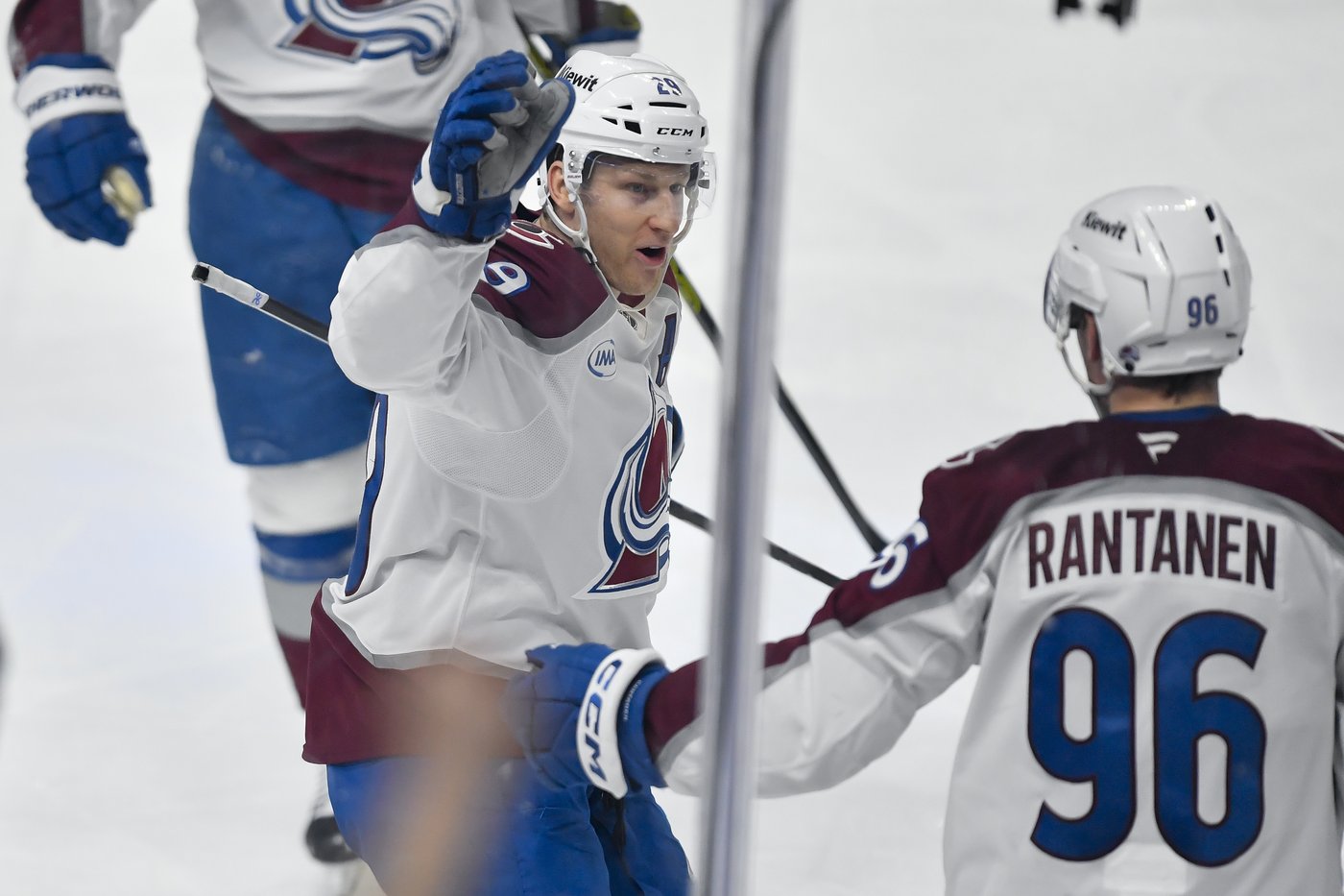 Another Colorado comeback: Avalanche rally from 4-goal deficit this time in 5-4 win over Sabres | iNFOnews.ca