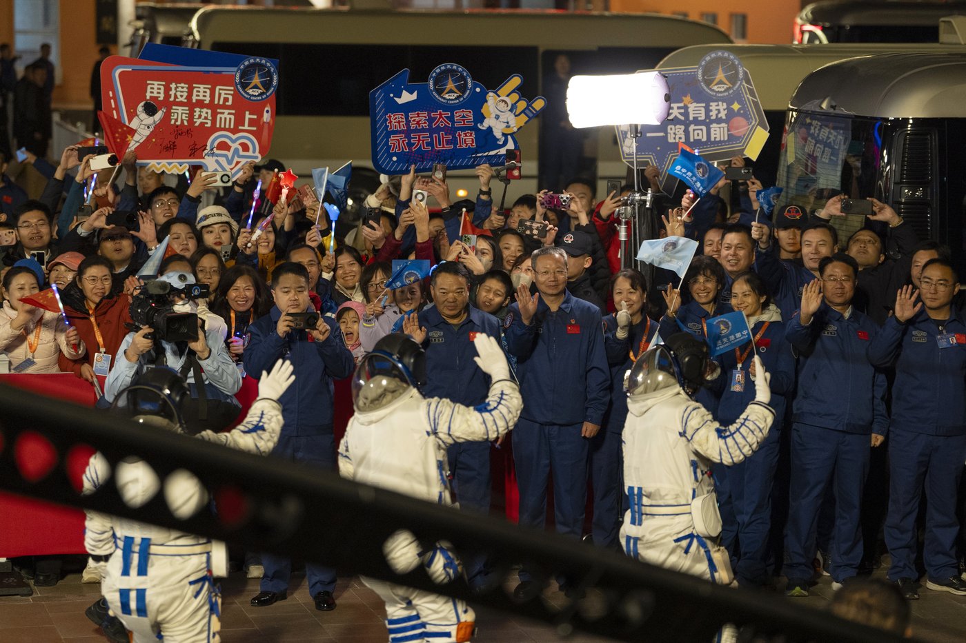 China launches new crew to its space station as it seeks to expand exploration | iNFOnews.ca