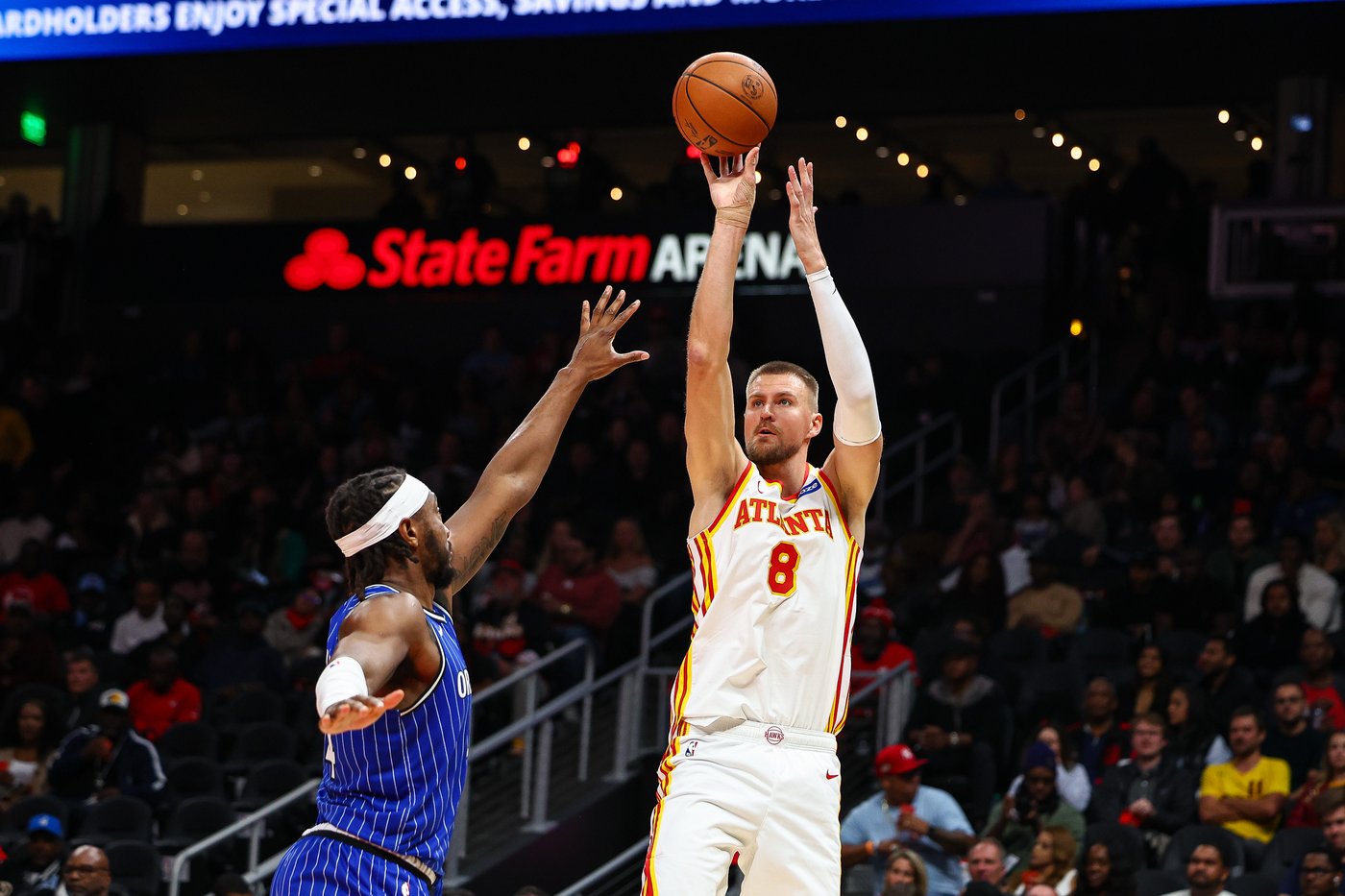 Hawks roll to 127-112 victory over the Magic | iNFOnews.ca Hawks roll to 127-112 victory over the Magic | iNFOnews.ca