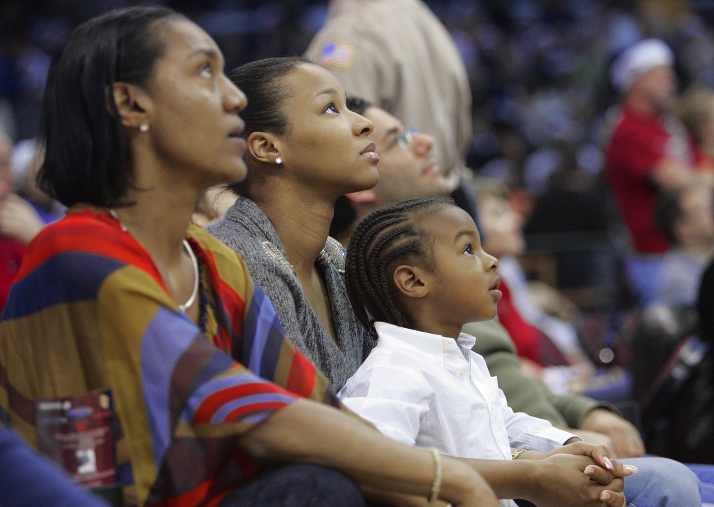 Bronny James feels love in Cleveland, scores first NBA points in childhood arena | iNFOnews.ca