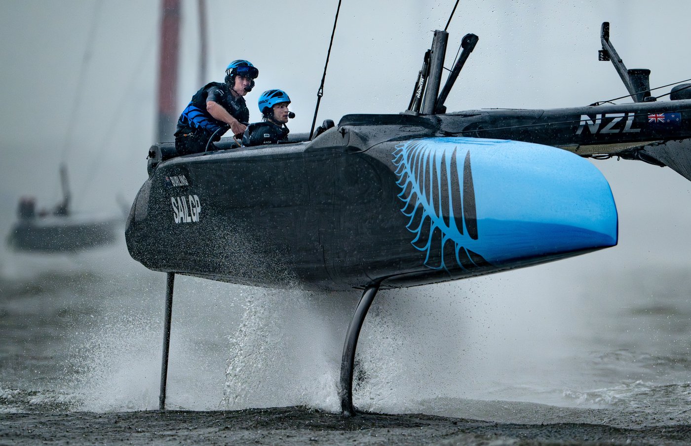 3-time America's Cup champion Peter Burling joins Luna Rossa ahead of 2027 regatta off Naples | iNFOnews.ca 3-time America's Cup champion Peter Burling joins Luna Rossa ahead of 2027 regatta off Naples | iNFOnews.ca