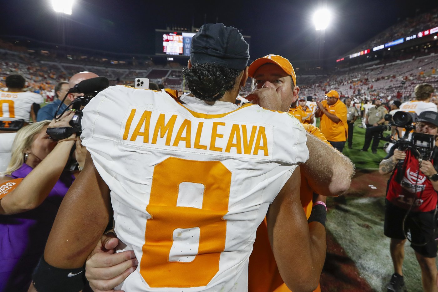 Josh Heupel wins in return to Oklahoma as No. 6 Tennessee tops the Sooners 25-15 | iNFOnews.ca