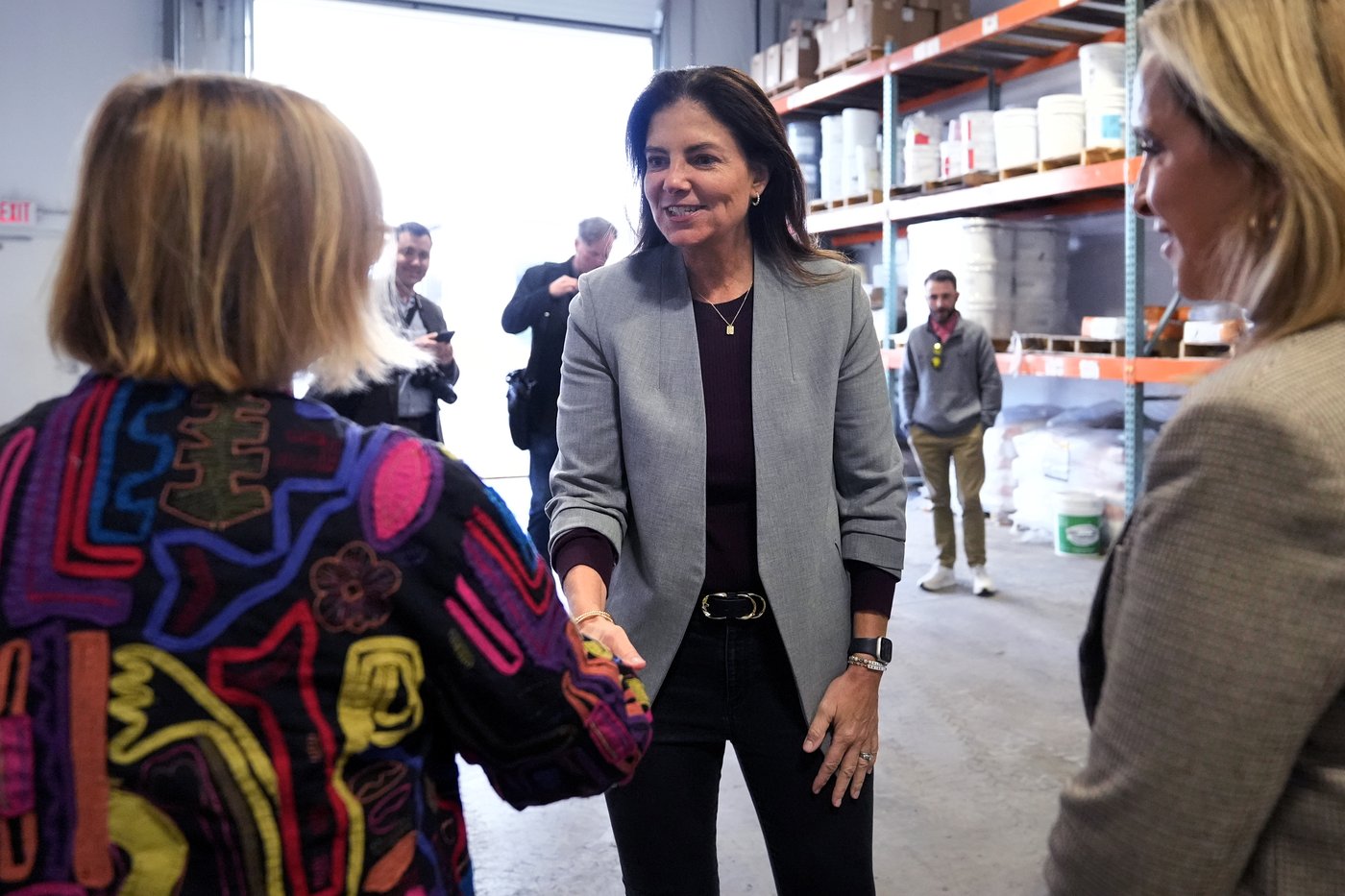 With 2 women running, the New Hampshire governor's race is both close and personal | iNFOnews.ca