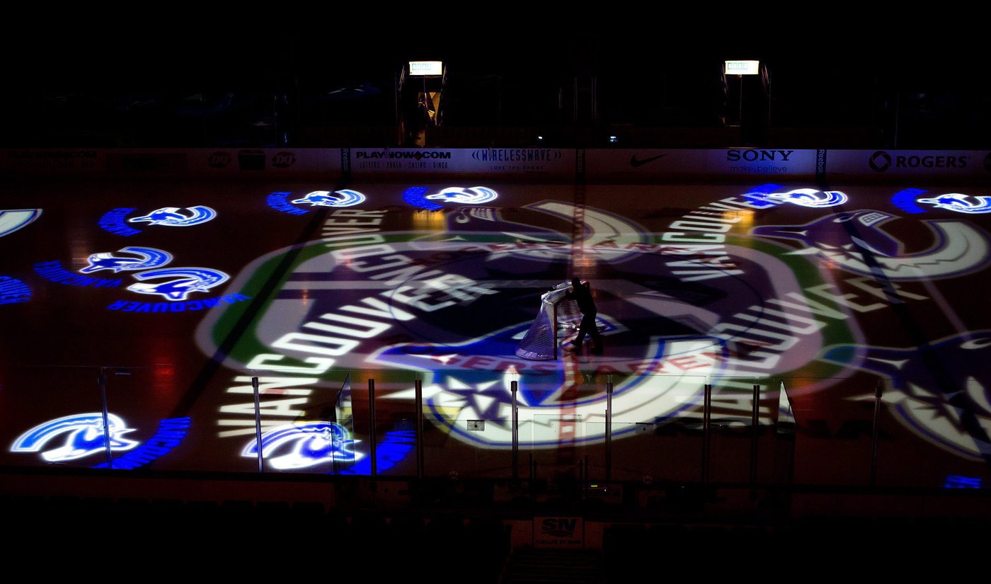 Canucks sign goaltender Aleksei Medvedev to three-year entry-level contract | iNFOnews.ca