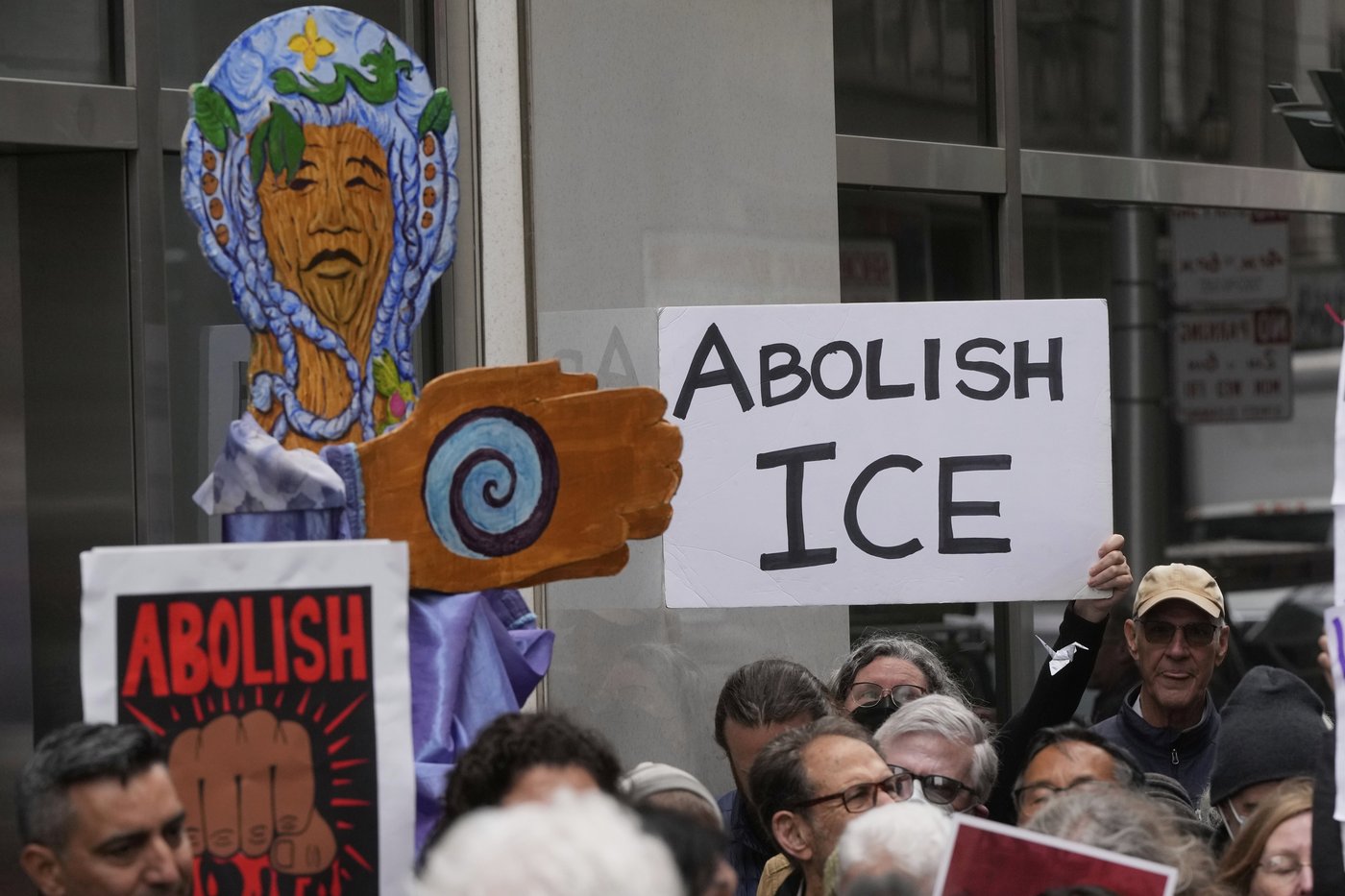 Immigrant rights advocates rally against ICE courthouse arrests in San Francisco | iNFOnews.ca Immigrant rights advocates rally against ICE courthouse arrests in San Francisco | iNFOnews.ca