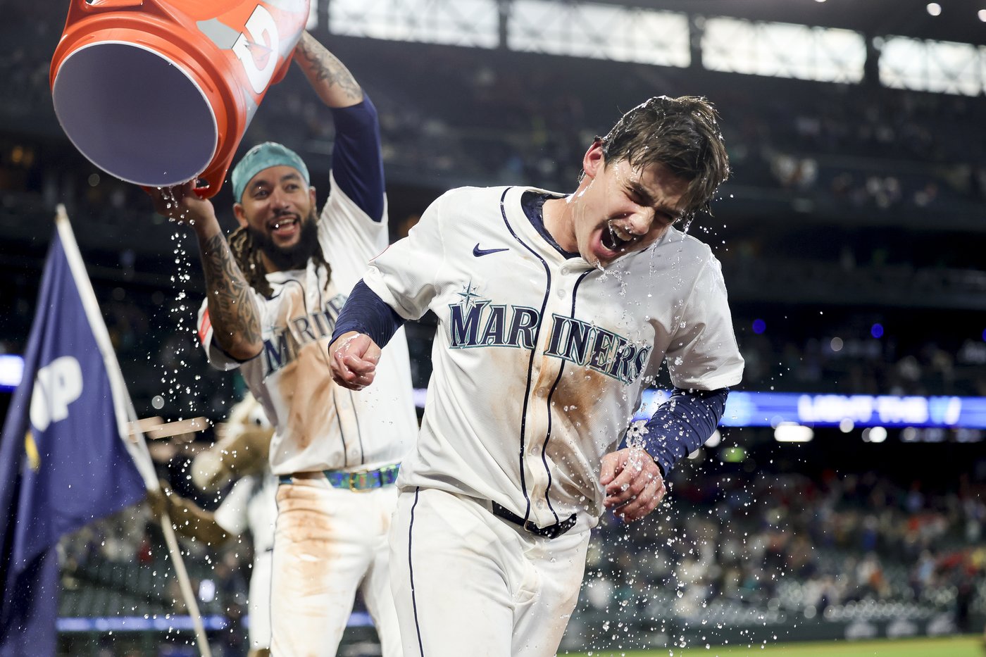 Cole Young drives in winning run in 10th in major league debut, Mariners beat Twins 5-4 | iNFOnews.ca