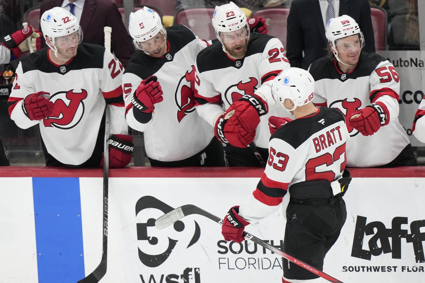 Devils get 3 power play scores, top Panthers 6-2 to finish sweep of Cup champs | iNFOnews.ca