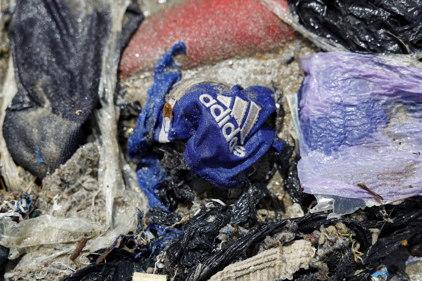 As fast fashion's waste pollutes Africa's environment, designers in Ghana are finding a solution | iNFOnews.ca As fast fashion's waste pollutes Africa's environment, designers in Ghana are finding a solution | iNFOnews.ca
