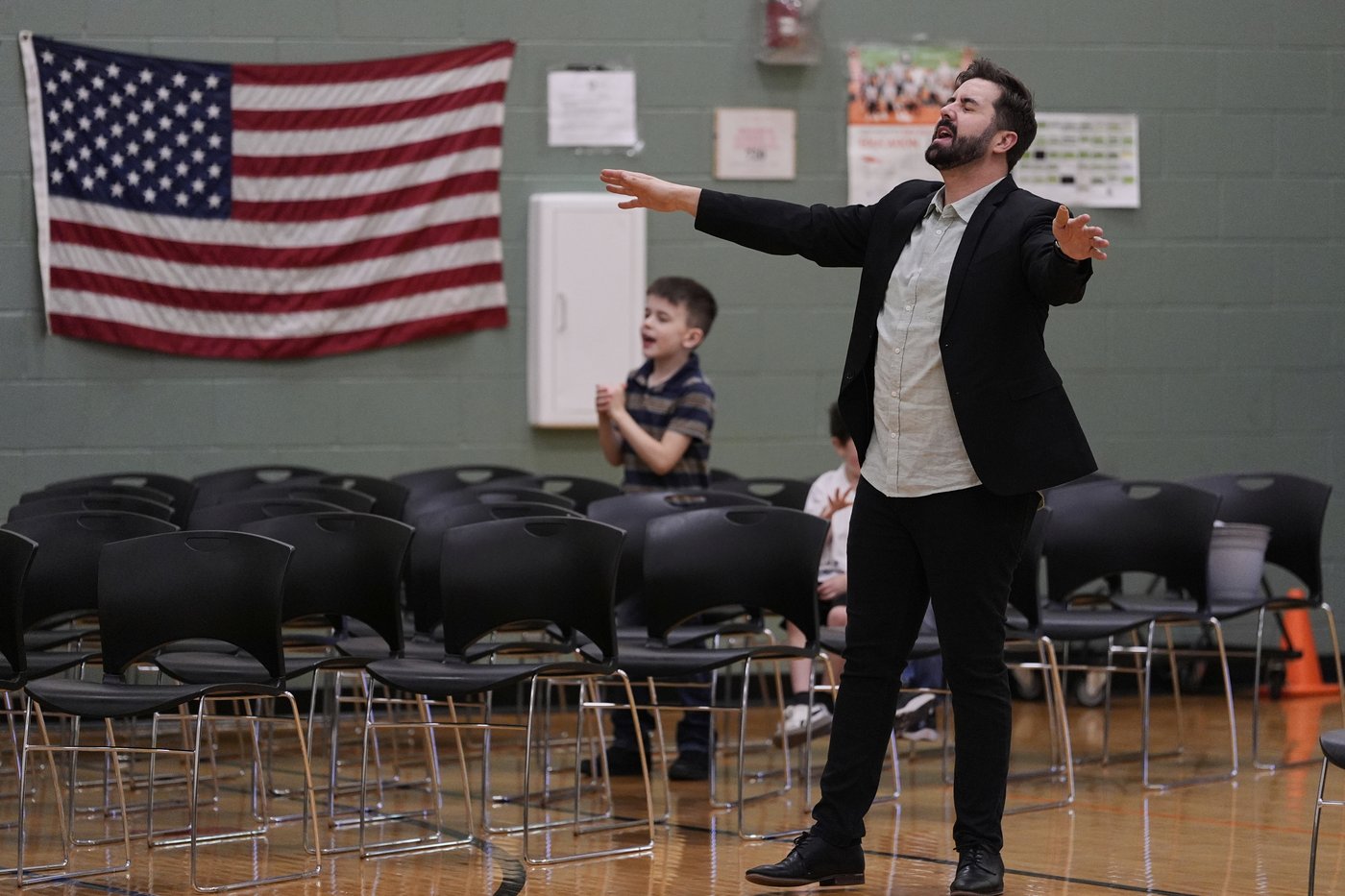 Republican JD Vance’s half brother wants to be Cincinnati's next mayor | iNFOnews.ca Republican JD Vance’s half brother wants to be Cincinnati's next mayor | iNFOnews.ca