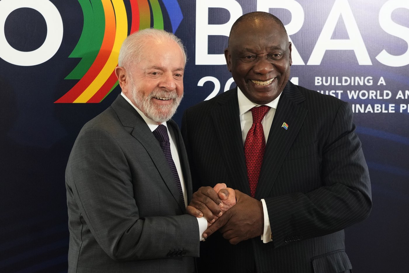 Opposition parties ask South Africa's top court to revive impeachment hearings for the president | iNFOnews.ca Opposition parties ask South Africa's top court to revive impeachment hearings for the president | iNFOnews.ca