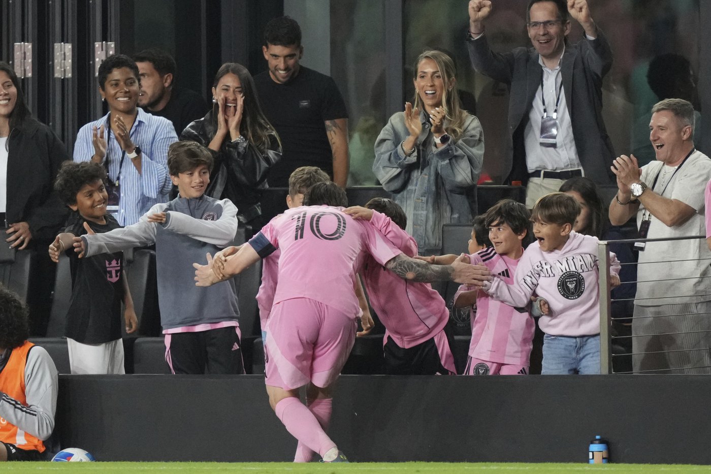 Lionel Messi and Inter Miami pull off 3-goal rally to top LAFC and make CONCACAF Champions Cup semis | iNFOnews.ca